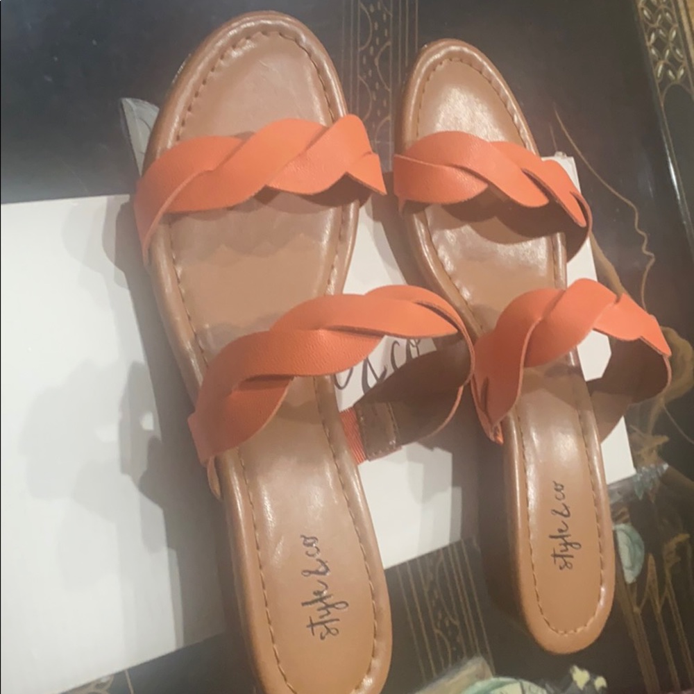 Leather Peach Small Wedge Sandals